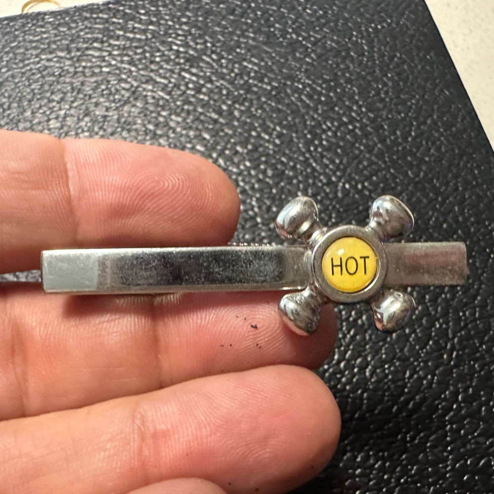 TIE TACK